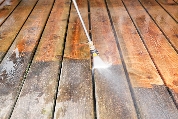 Best Pool Deck Cleaning  in Canal Winchester, OH